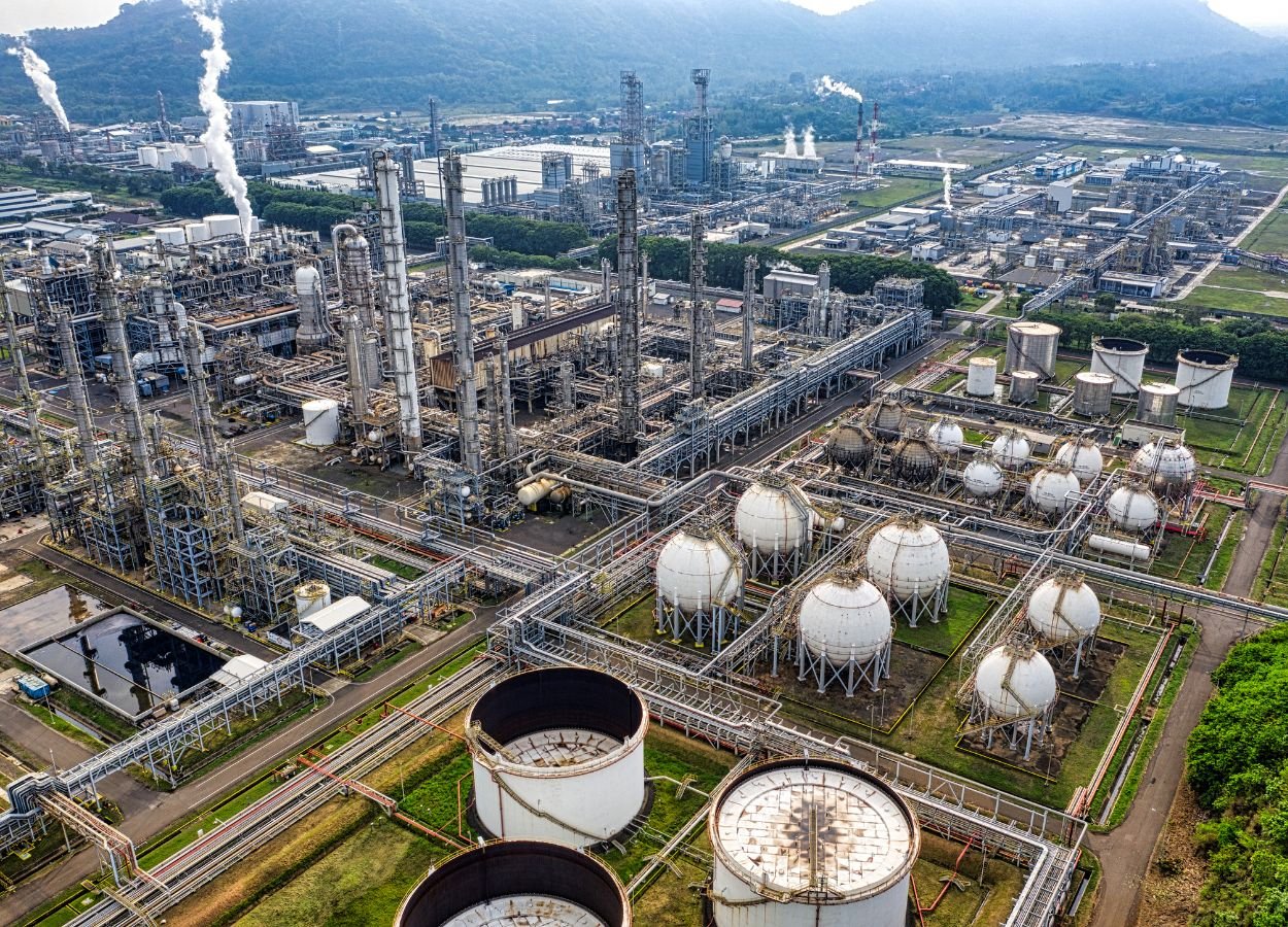 Pemerintah Siapkan Tiga Strategi Kurangi Impor dan Dongkrak Produksi Minyak RI - BeritaSatuWorld.com