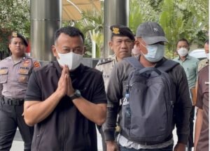 KPK Bawa Tujuh Orang Hasil OTT Bupati Lombok Barat ke Jakarta