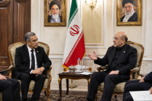 Ketua Parlemen Iran Klaim AS Terdesak, Ungkap Permintaan Negosiasi