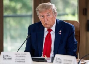 Trump Tegaskan Masih Prioritaskan Kesepakatan dengan Iran - BeritaSatuWorld.com